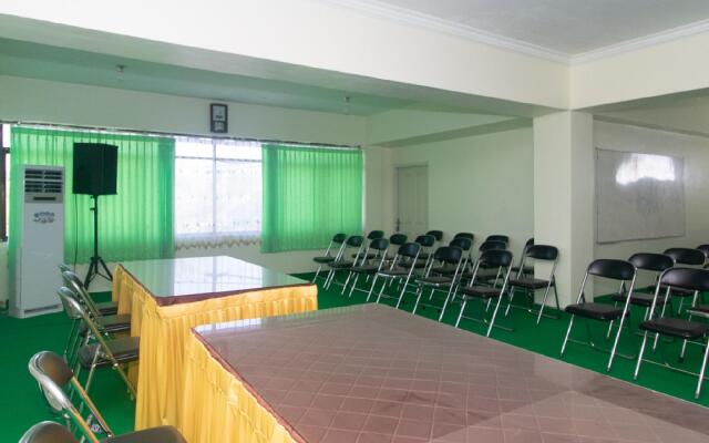 RedDoorz @ Frans Seda Kupang