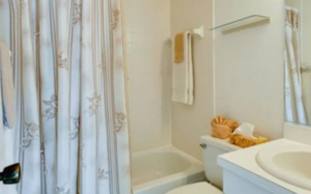 A Gulf Dream - 6250 Holmes #72