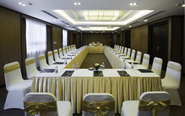 Thang Long Opera Hotel
