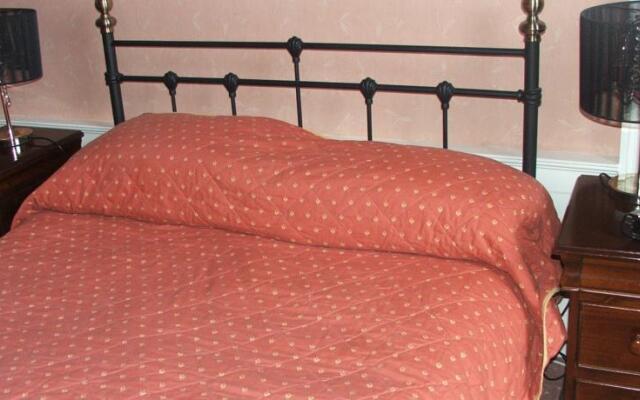 Eyre Guest House