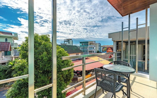 4BR Poolside 500m from Kata Beach V220