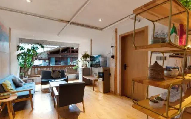 Xijiang Qingye Park Su View Homestay