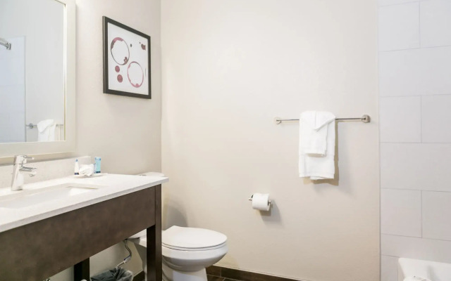 Hotel Siri Downtown - Paso Robles