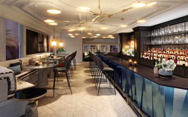 The Gabriel Miami South Beach, Curio Collection by Hilton