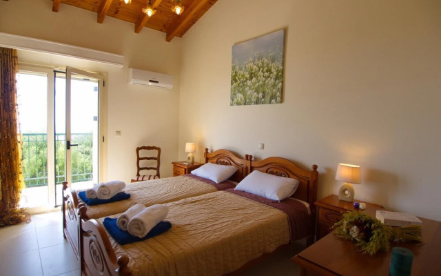Villa Mandola Dazzling Views of Pine Trees Blue sea