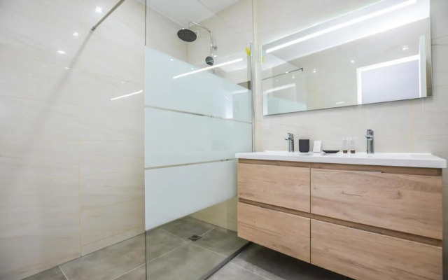 Spacious Apartment - 4br/10p - Butte-aux-cailles