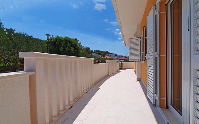 Apartment Mornar Trogir/Arbanija 12693