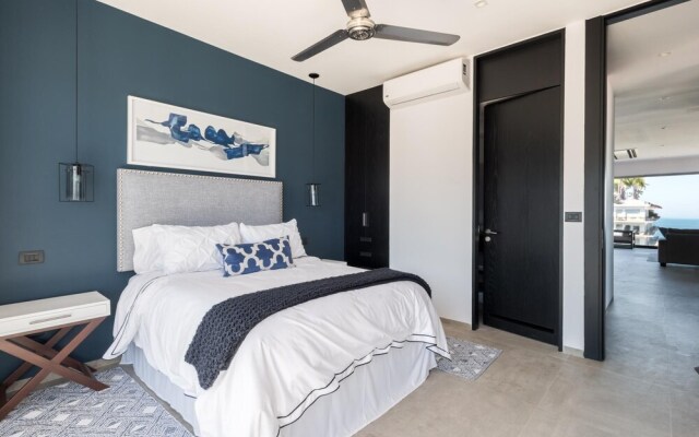 Sailview 312 Ocean Views Rooftop Pool Romantic Zone