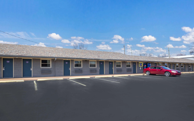 Knights Inn and Suites Salem