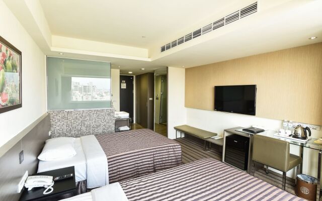 De Reve Express Hotel