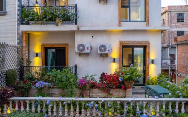 Fuxian Lake Tianye B & B