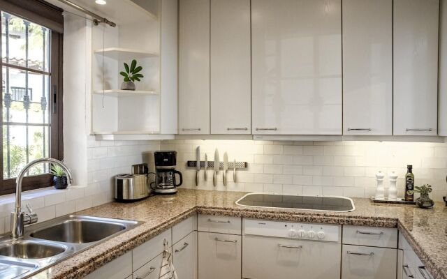LCM - Modern 3 bedroom apt with stunning views