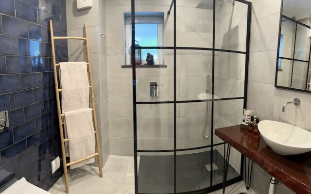 Palm View Guesthouse-Adults only