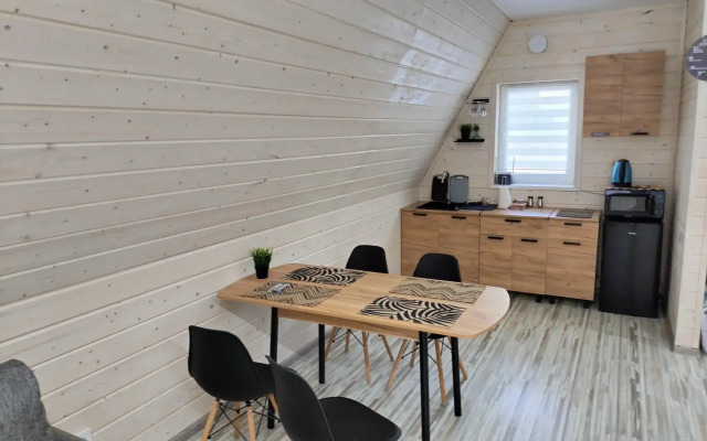 Gostevye doma A-frame (A-frame)
