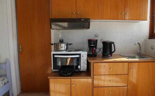 Vakis Apartments 2