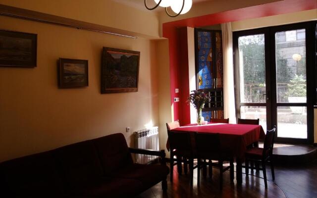 Yerevan center apartment 5A