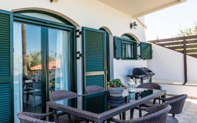 Traditional Sea Side Cottage