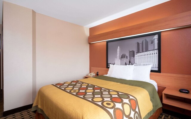 Super 8 Columbus West