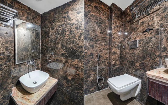 Fabhotel Shrinath Casa Inn