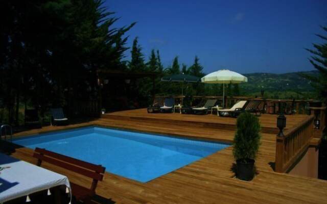 Villa Pine Garden
