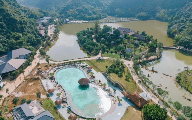 Thung Nham Hotel & Resort