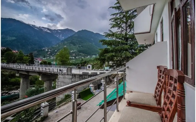 Hotel Divine Paradise Manali