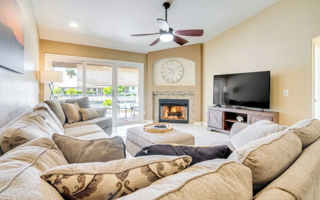 Lakefront Glendale Home w/ Pool, Boat & Fishing!