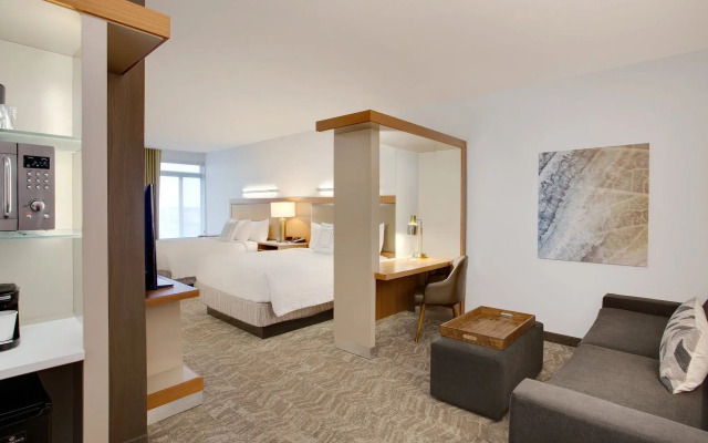 Springhill Suites Marriott Airport
