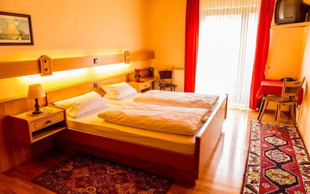 Waldhotel
