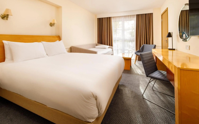 Sunday London Staines-upon-Thames Heathrow T5