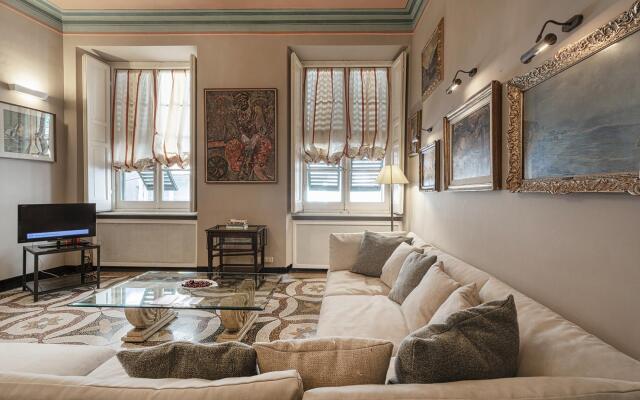 Fancy Apartment in Palazzo Grimaldi by Wonderful Italy