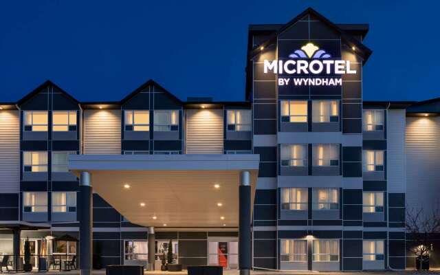 Microtel Inn & Suites by Wyndham Weyburn