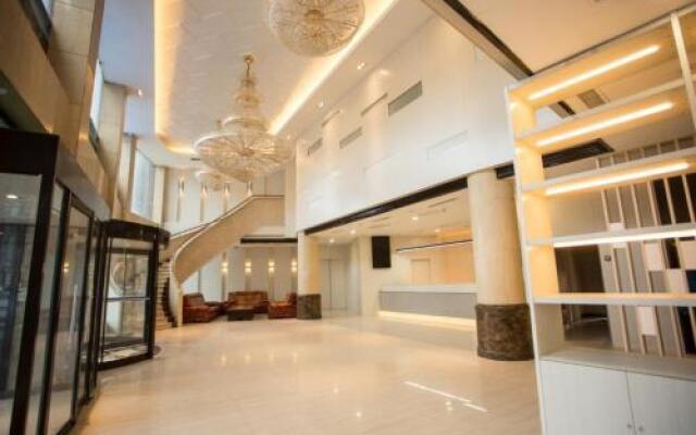 Starway Hotel (Suide Tianhechang)