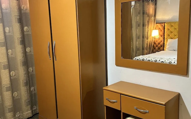 Francinesplace Hotel