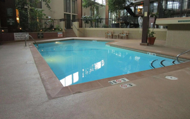 Radisson Hotel Lenexa Overland Park
