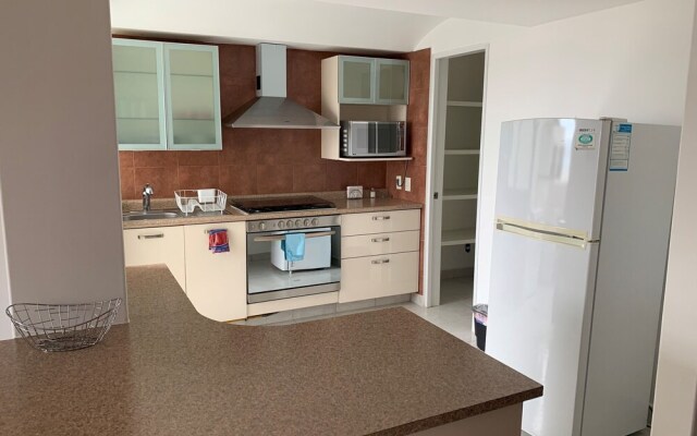 Pet-Friendly 2 Br @Santa Fe-1502