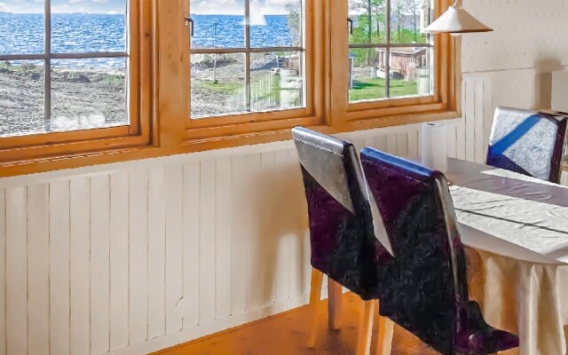 Stunning Home in Sjötorp With Wifi and 3 Bedrooms