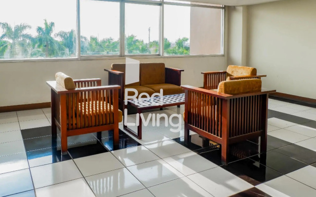 Collection O 92643 Emerald Apartement by Tahha Hospitality