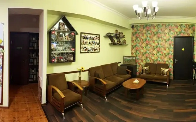 Friendship Hostel & Tours 2