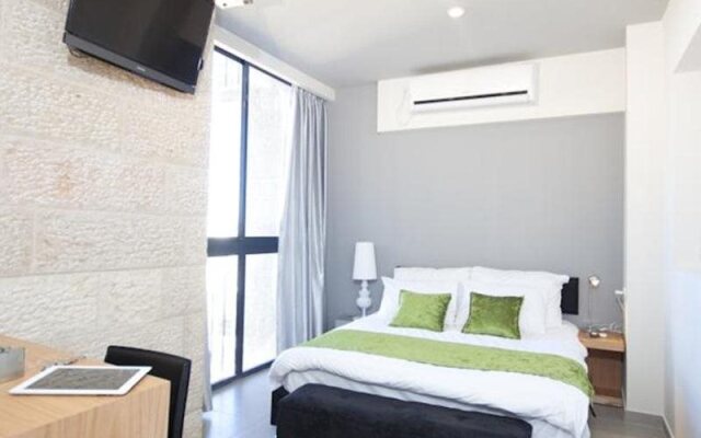 Hillel 11 ApartHotel