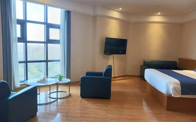 Linjiang International Cruise Hotel