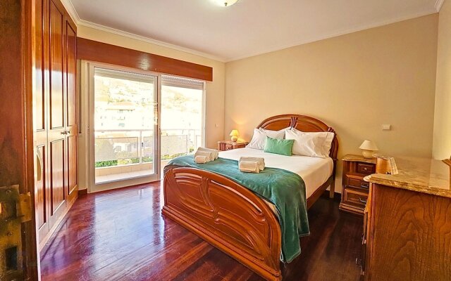 Caniço Center Apartment