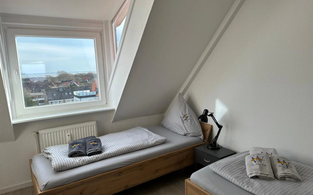 Hafenblick - komfortable, sonnendurchflutete Ferienwohnung