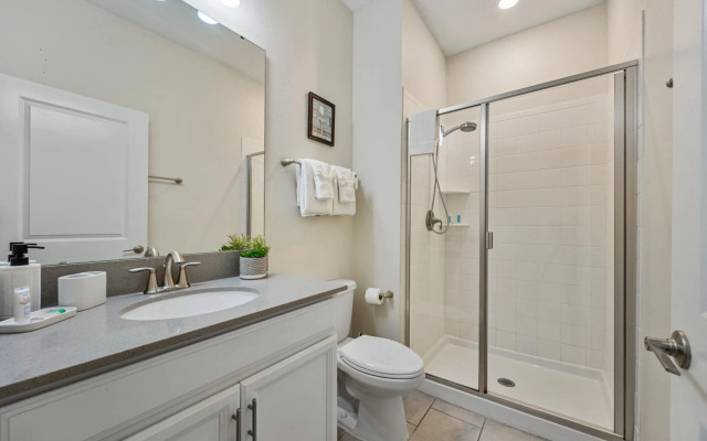 Luxury Thownhouse with private pool