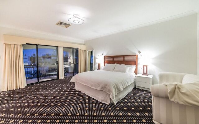 Amalfi Executive 5 Bedroom Home