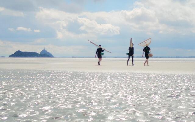 Comfortable Holiday Home 50 m From the sea