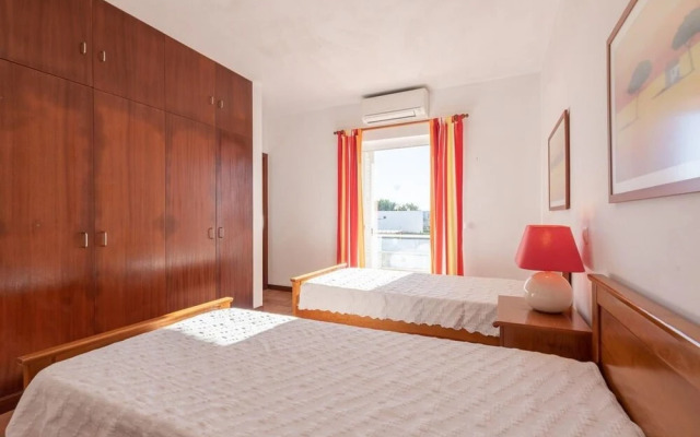 Caixinha 2 GM in Albufeira