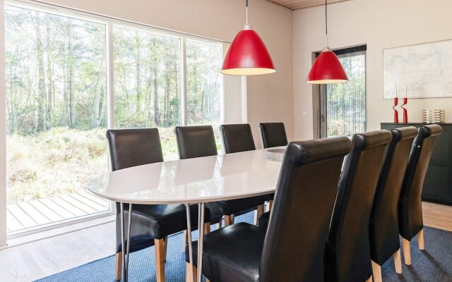 10 Person Holiday Home in Hadsund