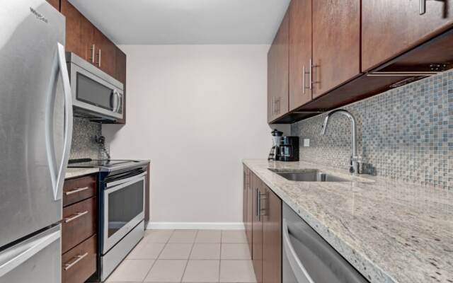 Sky City Apartments at Washington