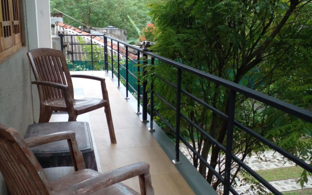 Thomasha Holiday Inn